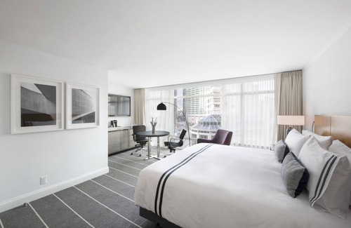 Prudential - St. Botolph Hotel | The Colonnade Hotel Back Bay