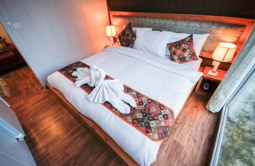 Hunza Hotel | The Consorts Hotels & Resorts HUNZA ATTABAD LAKE