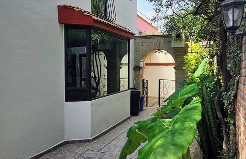 Churubusco House | The Convent House in Coyoacan/La Casa del Convento en Coyoacan!