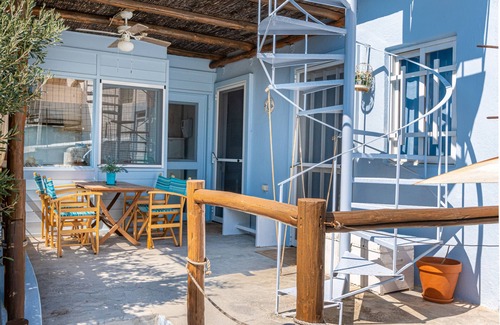 Archanes-Asterousia Cottage | The coziest seaview lounge in South Crete!