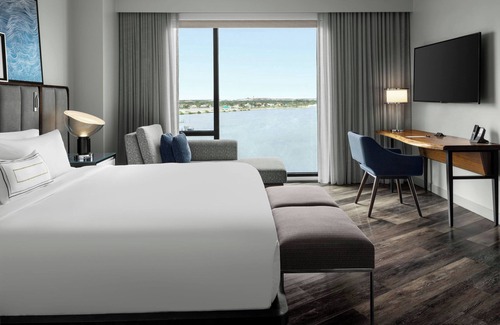 Rocky Point Hotel | The Current Hotel, Autograph Collection