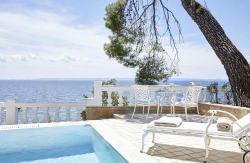 Nikita Resort | The Danai