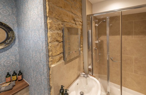Bourton Hotel | The Dial House