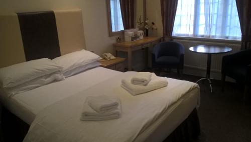 Llanelli Hotel | The Diplomat Hotel Restaurant & Spa