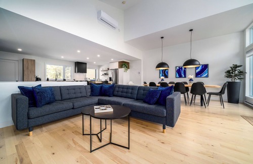 Beaupre Ski Chalet | The Echo | Golf & Spa | BBQ | TV | AC | BBQ | Fireplace