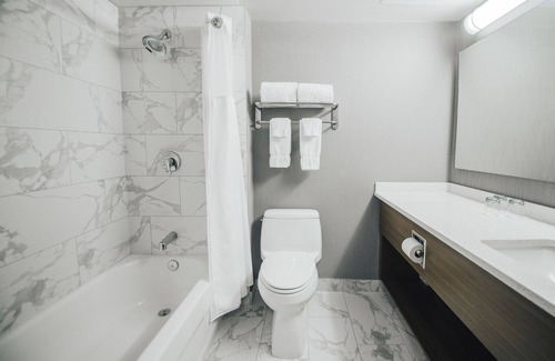 Yellowknife Hotel | The Explorer Hotel Yellowknife