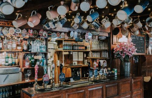 Great Tew Hotel | The Falkland Arms
