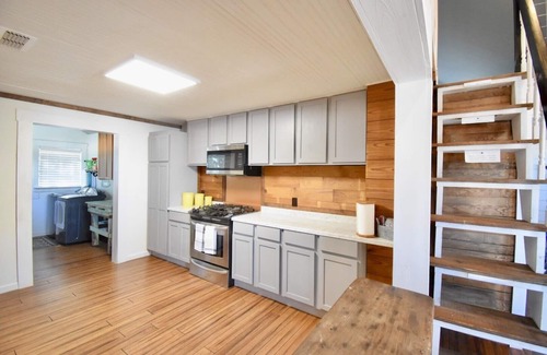 Valley Mills House | The Farmhouse at Ollie Oaks - Magnolia Gristmill Area