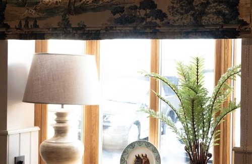 Cayton Hotel | The Farrier