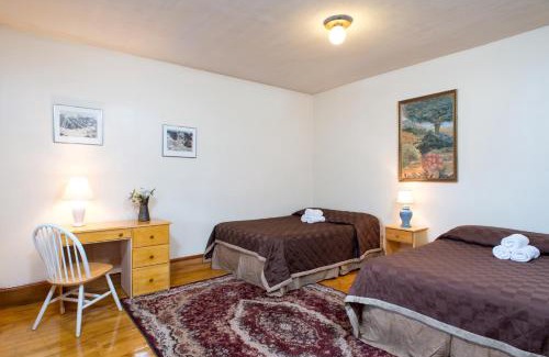 Allston Hotel | The Farrington Inn