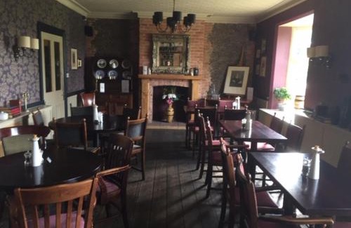Dersingham Hotel | The Feathers