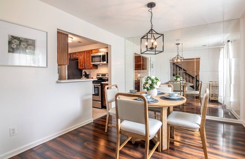 Crestline Heights House | The Fern & Fable - King Bed/TownHome with Deck