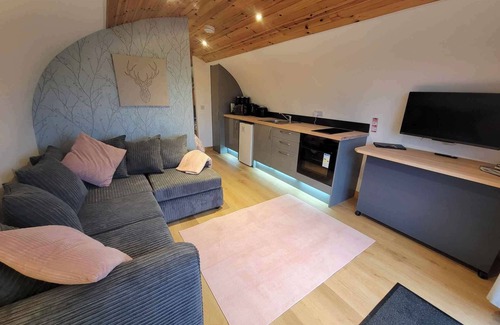 Newton Stewart Cabin | The Galloway Steading-The Stag Hoose Family cabin with Hot Tub