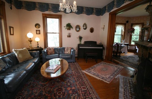 Ludlow Bed & Breakfast | The Governor's Inn