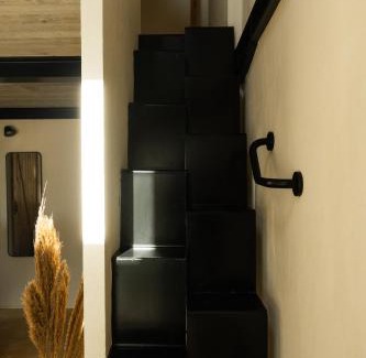 Skiros House | Theta Skyros