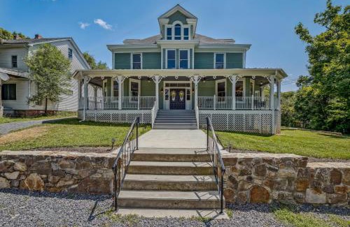 Berkeley Springs Bed & Breakfast | The Grand Castalian Inn Bed and Breakfast