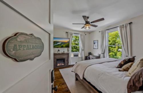 Berkeley Springs Bed & Breakfast | The Grand Castalian Inn Bed and Breakfast