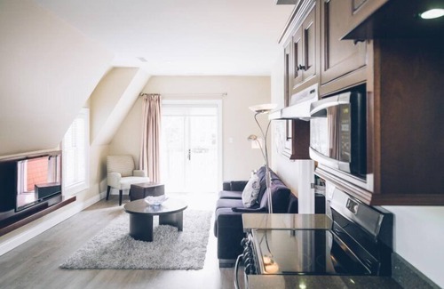Queens Square Hotel | The Great George