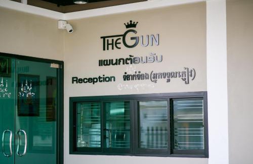 Surin Hotel | The Gun Hotel
