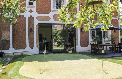 Hove House | The Hideaway