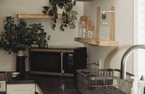 Bidwell Apartment | The Hideaway House