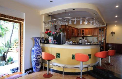 Thuy Xuan Bed & Breakfast | The HillSide Homestay Hue