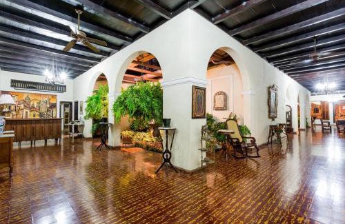 Granada House | The Historic Castillo San Miguel