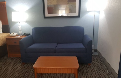 Dayton Hotel | The Hotel@Dayton South