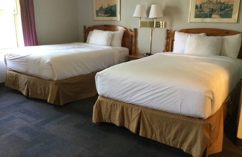 Sault Ste. Marie Hotel | The Hotel Ojibway, Trademark Collection by Wyndham