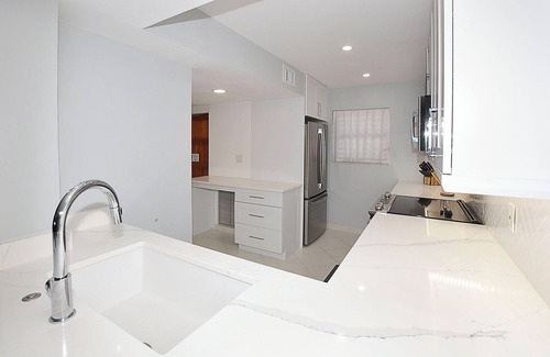 Stuart House | The Hutchinson House Hideaway