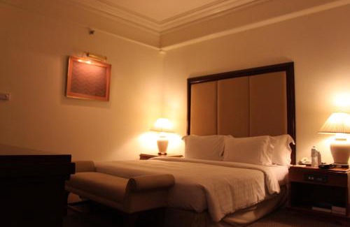Nai Mueang Hotel | The Imperial Hotel & Convention Centre Korat