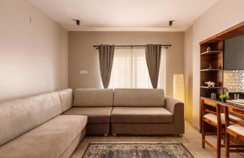 Domlur Apartment | The Indigo Arc-Nr Manipal Hospital-Indiranagar-Red Olive