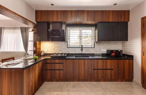 Domlur Apartment | The Indigo Arc-Nr Manipal Hospital-Indiranagar-Red Olive