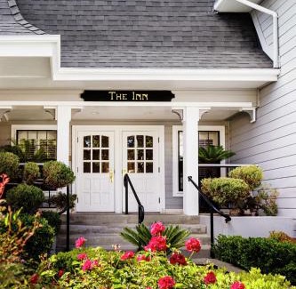 Saratoga Hotel | The Inn at Saratoga, Tapestry Collection by Hilton