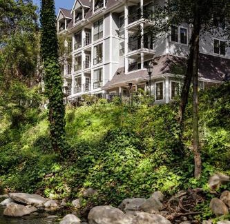Saratoga Hotel | The Inn at Saratoga, Tapestry Collection by Hilton