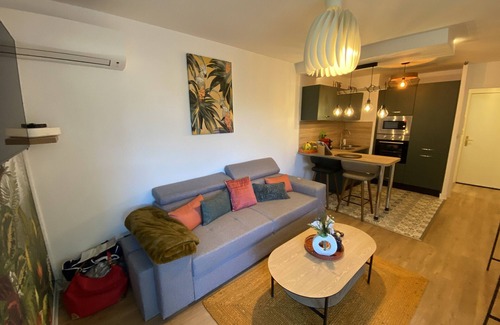 Blagnac Apartment | The Jungle : 1bdr with garden & spa