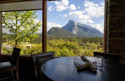 Banff Hotel | The Juniper Hotel & Bistro