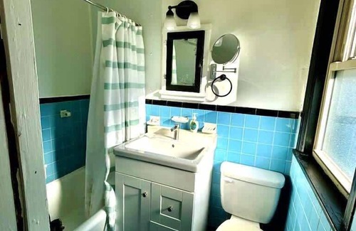 Duquesne Apartment | The Kennywood Suite - The Blue Racer Car