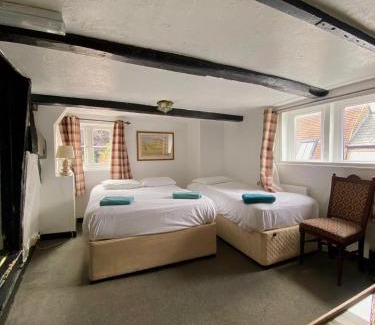 Hunton Bridge Hotel | The King's Lodge Hotel