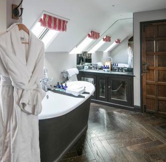 Kingham Hotel | The Kingham Plough