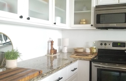 Rampart Village Condo | The Koreatown Condo with Porch