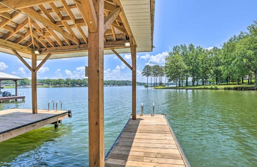 Vincent House | The Lake Escape Boat Dock, Fire Pit, Kayak!