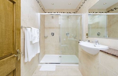 Killarney Hotel | The Lake Hotel Killarney