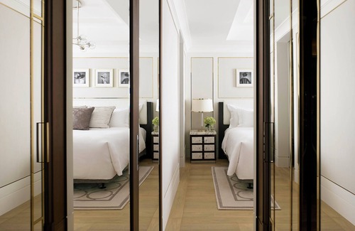 Tsim Sha Tsui Hotel | The Langham, Hong Kong