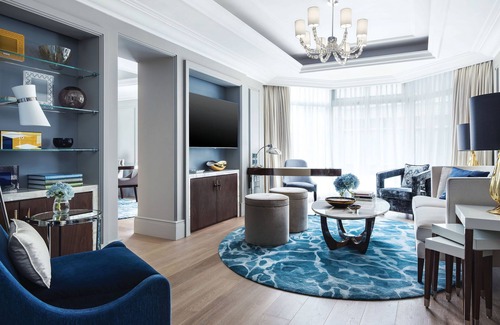 Tsim Sha Tsui Hotel | The Langham, Hong Kong