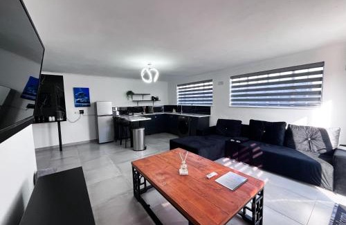 Greater Johannesburg Metropolitan Area House | The Lantern Luxe Retreat