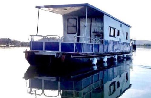 Knysna Boat Rental | The Little Mermaid Knysna houseboat
