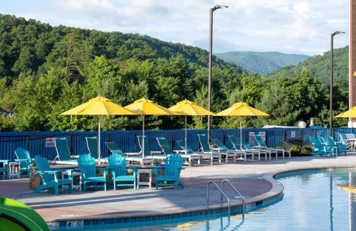 Gatlinburg - Pigeon Forge Hotel | The Lodge at Camp Margaritaville