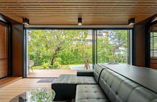 Suan Luang House | The Lodge Bangkok Poolvilla
