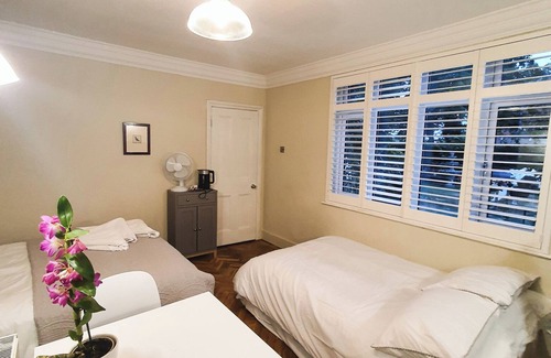 Stanwell Bed & Breakfast | The Lodge Stanwell
